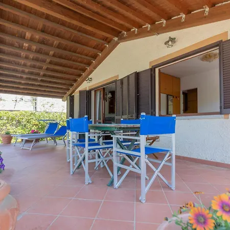 Vakantiehuis Villino Michela - Helloelba Lacona